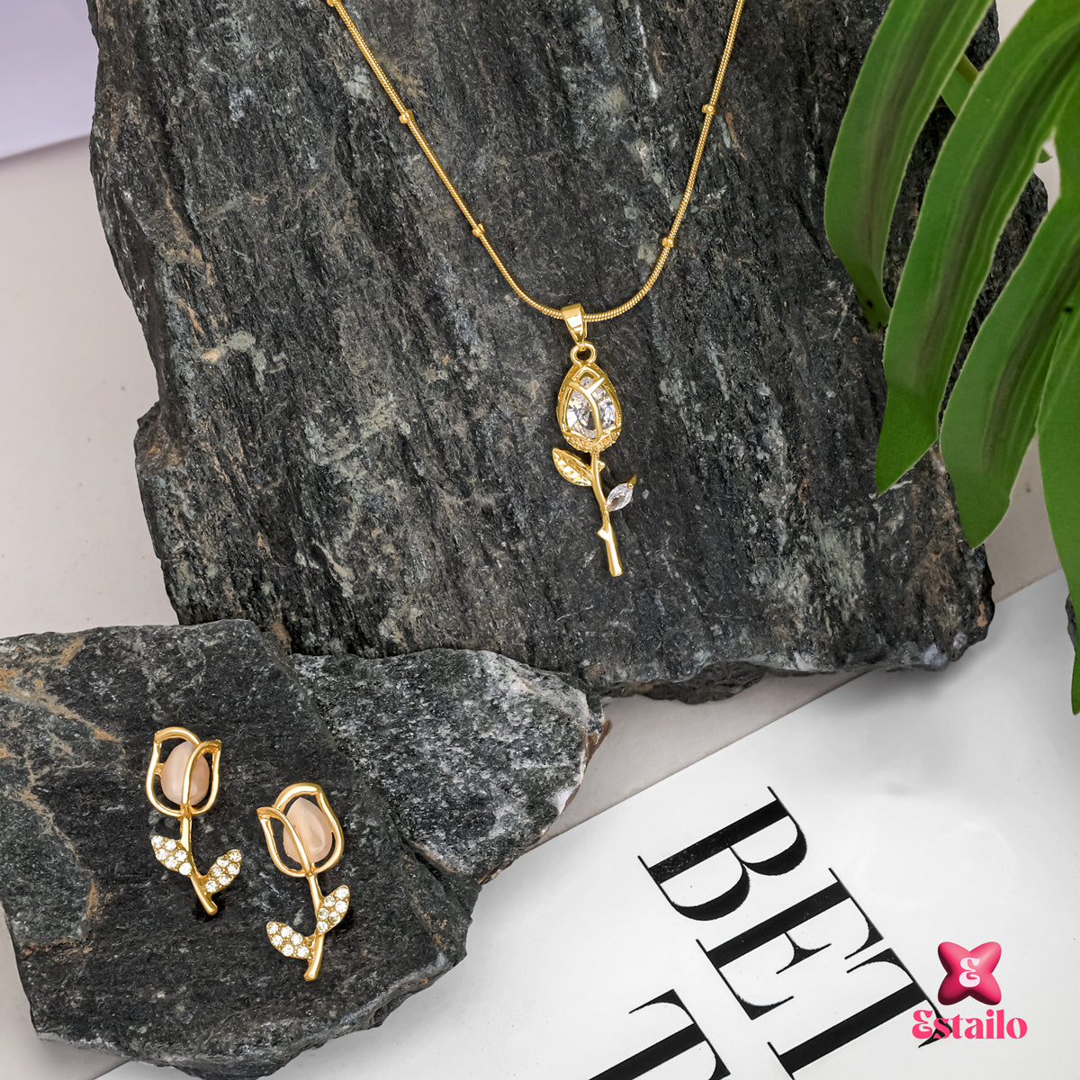 Gold Tulip Petal Set