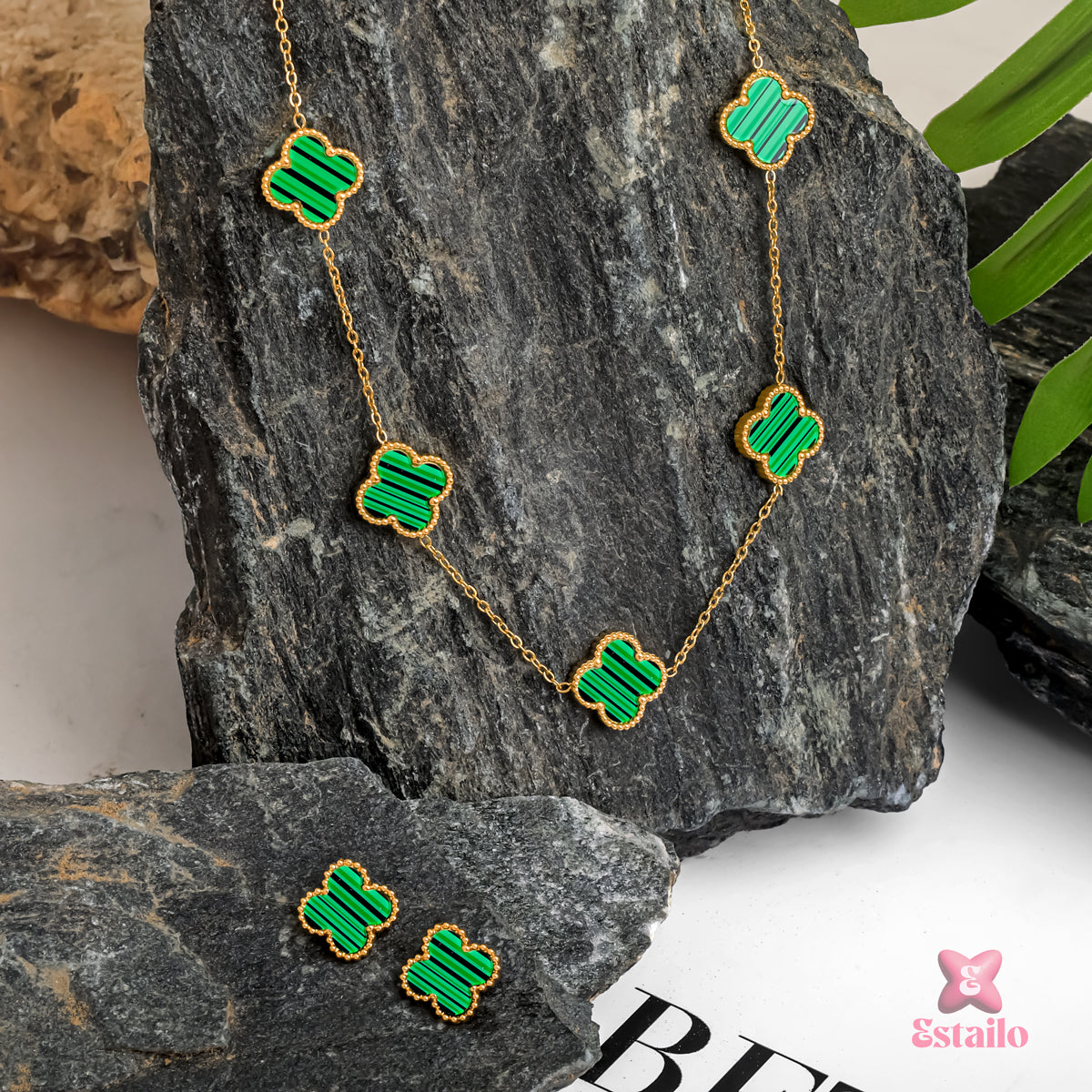 Timeless Clover Emerled Set
