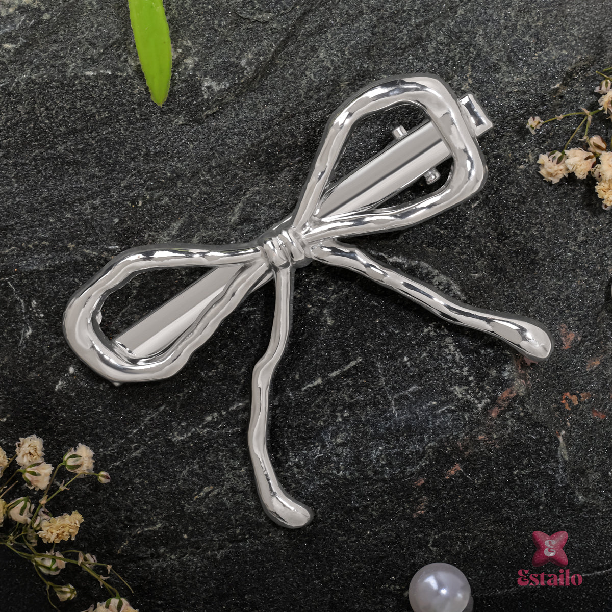 Dainty silver bow clip