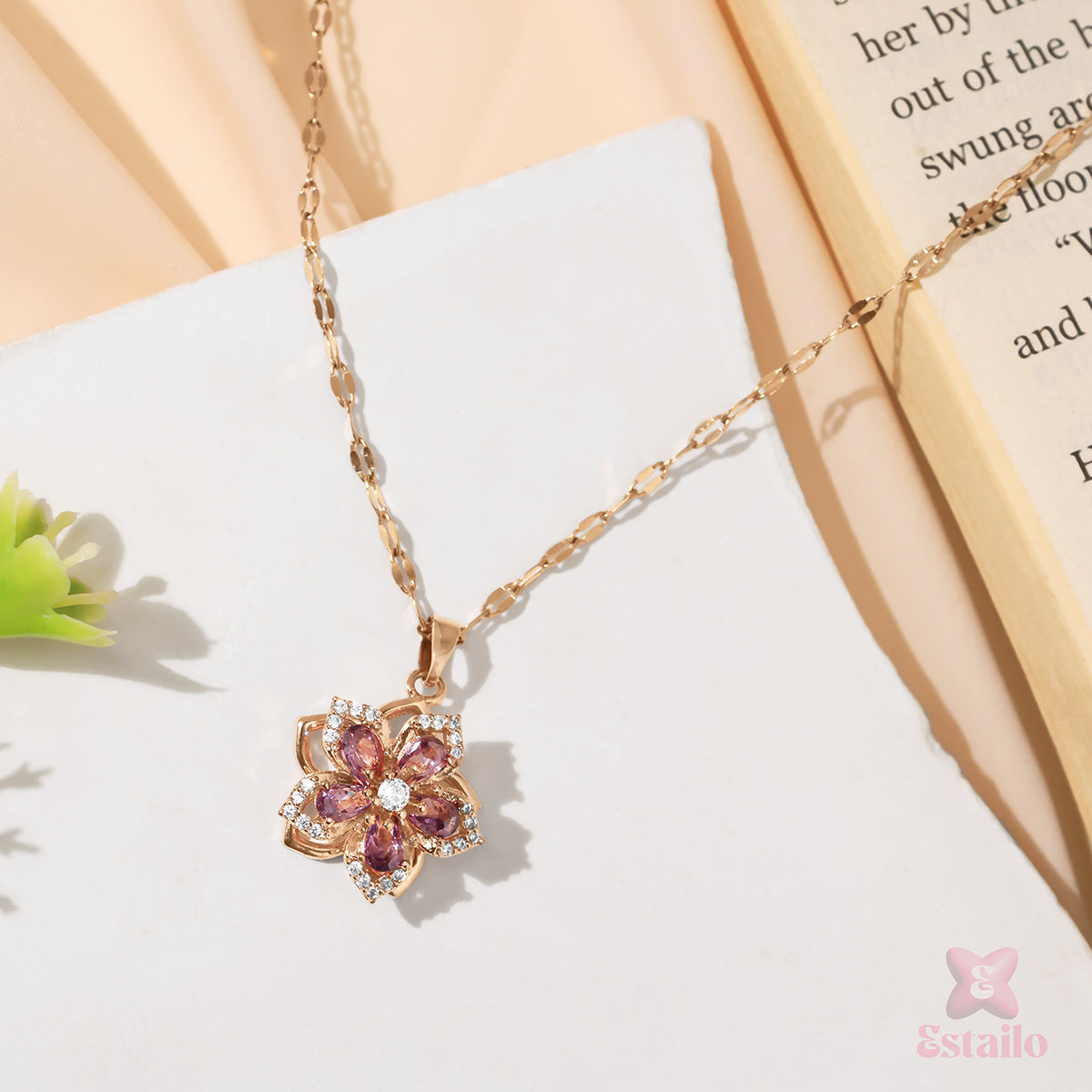 Twirling Flower Necklace