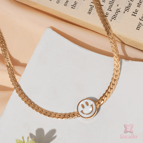Smiley Beam Pendant Necklace