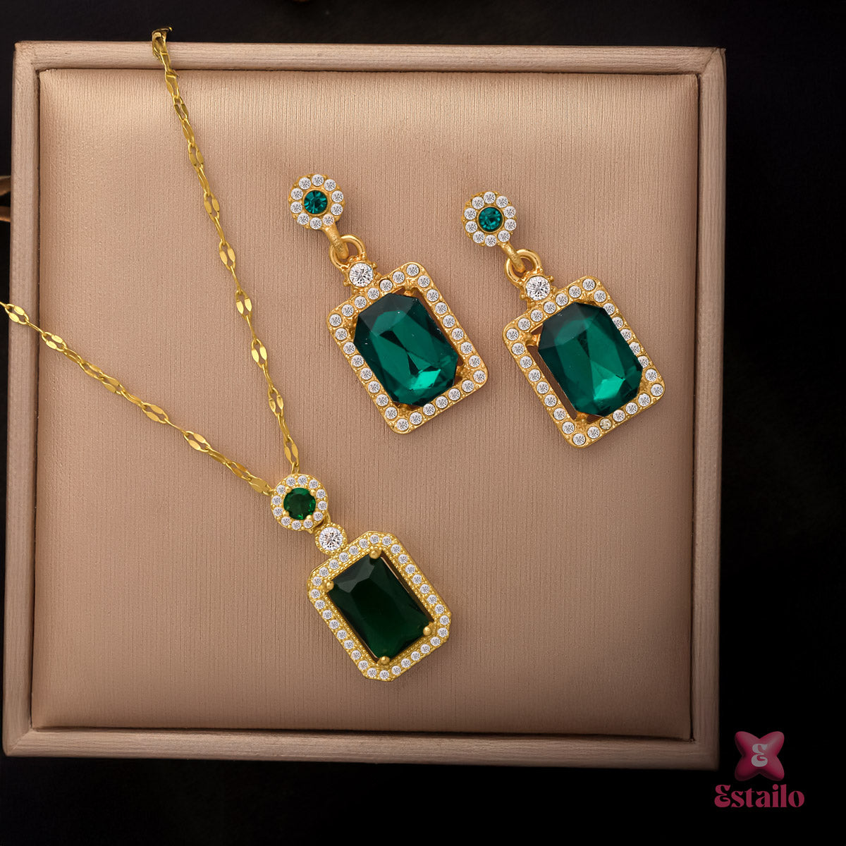 Opulent Emerald Drop Necklace Set