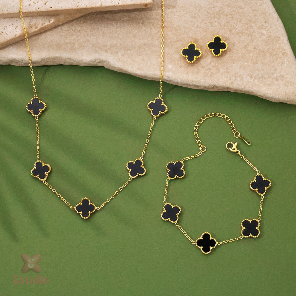 Black Clover Combo Set