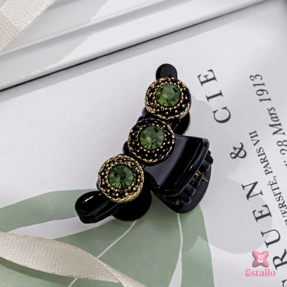 Black & Green Crystal Claw (Small)