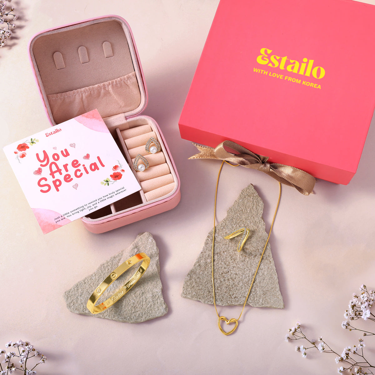 Minimalist Muse Gift Hamper
