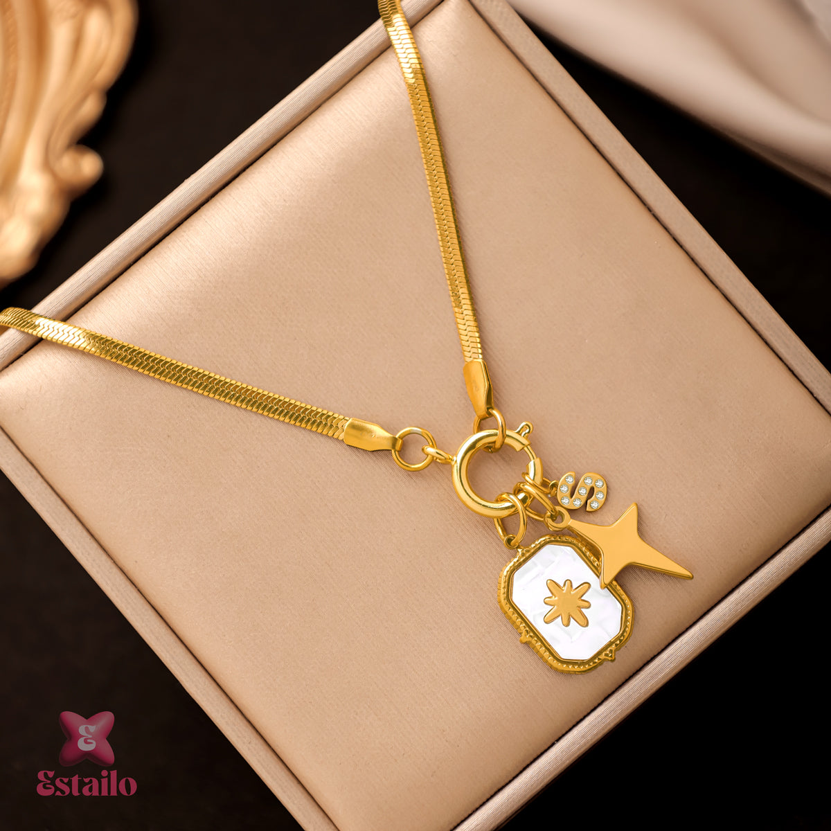 Iconic Glint Necklace
