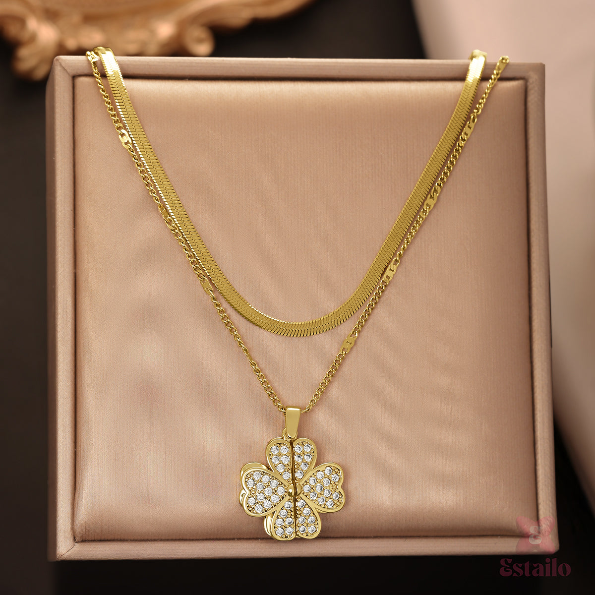Gleam Clover Necklace