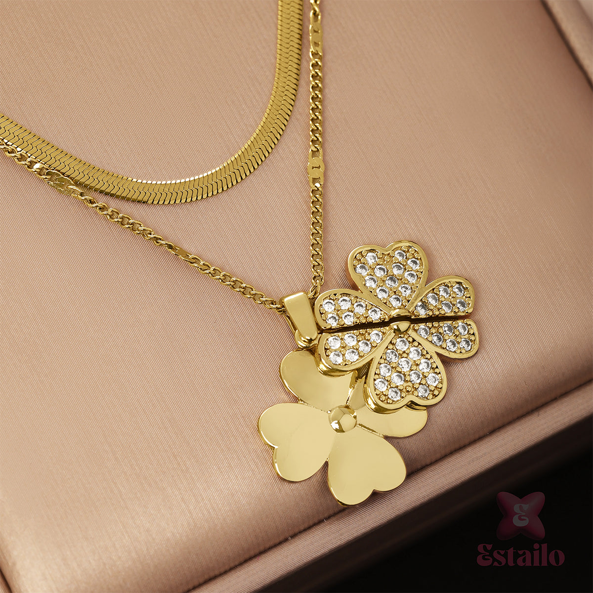 Gleam Clover Necklace