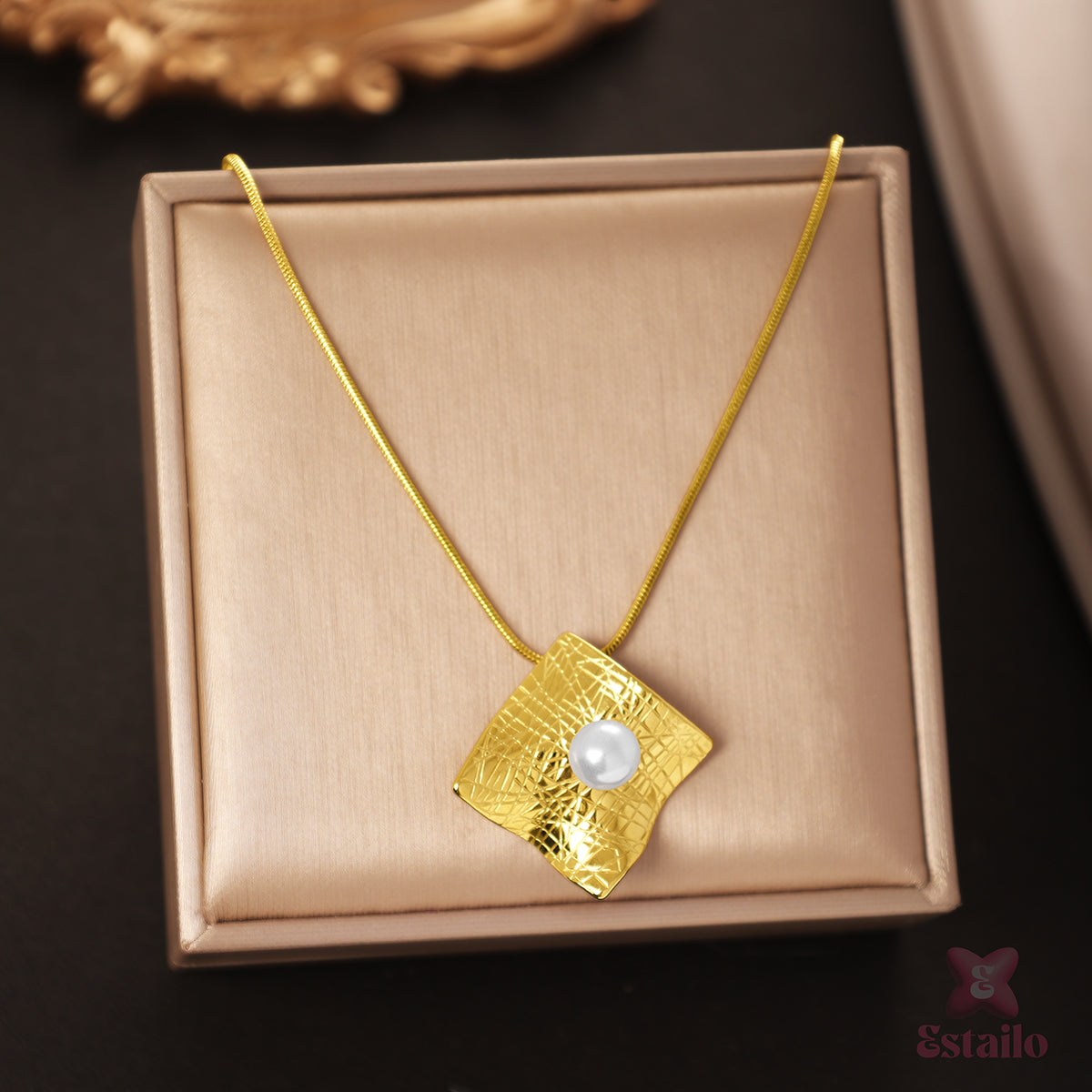 Radiant Square Pearl Necklace