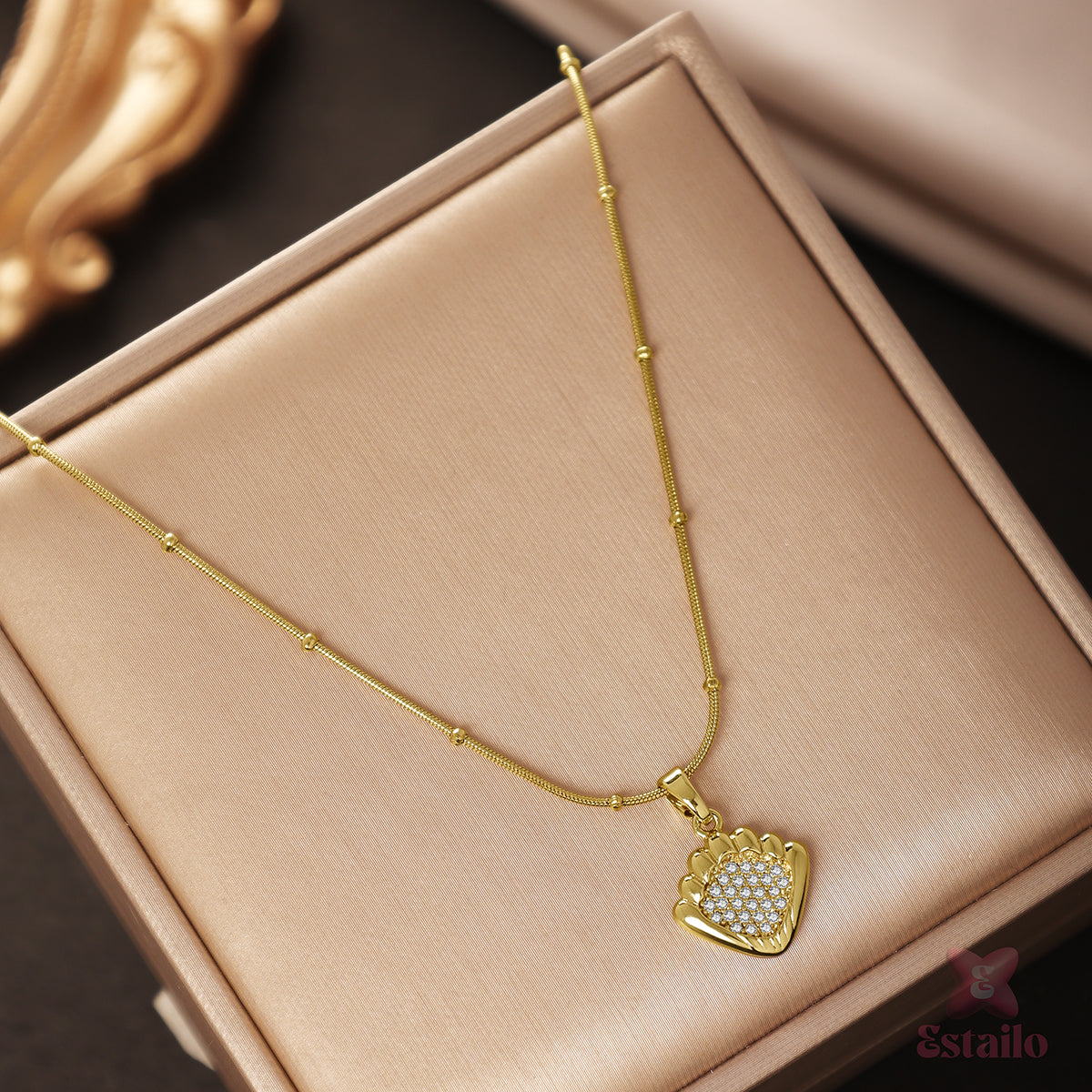 Seashell Sparkle Chain Necklace