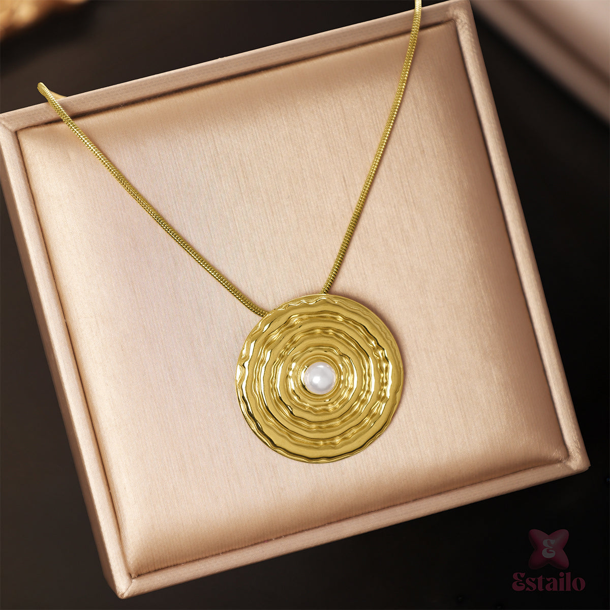 Golden Ripple Pearl Necklace