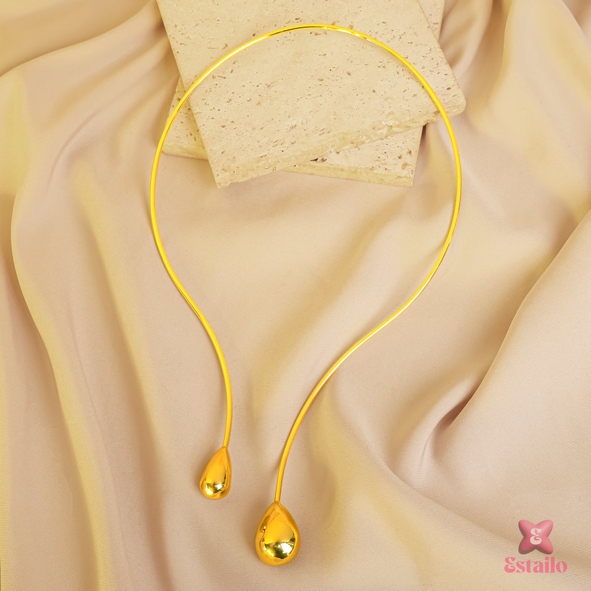 Midas Teardrop Choker Necklace