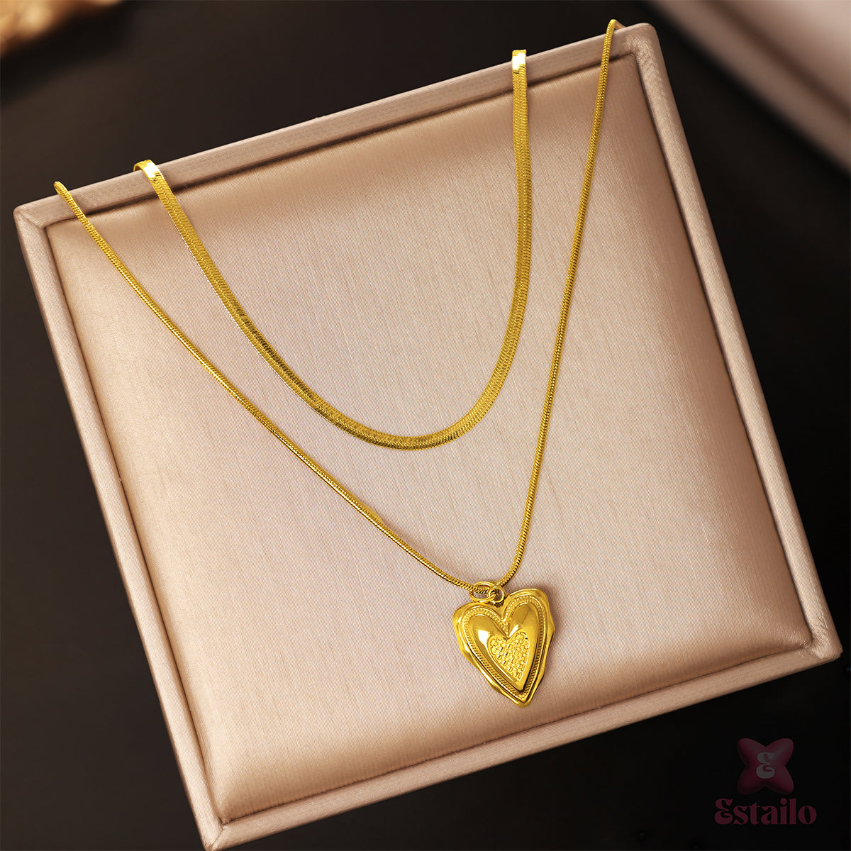 Estailo Love Locket Pendant Necklace