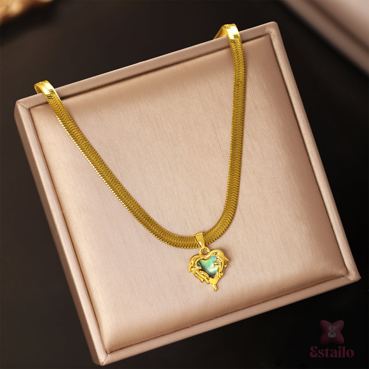 Lush Heart Emerald Necklace