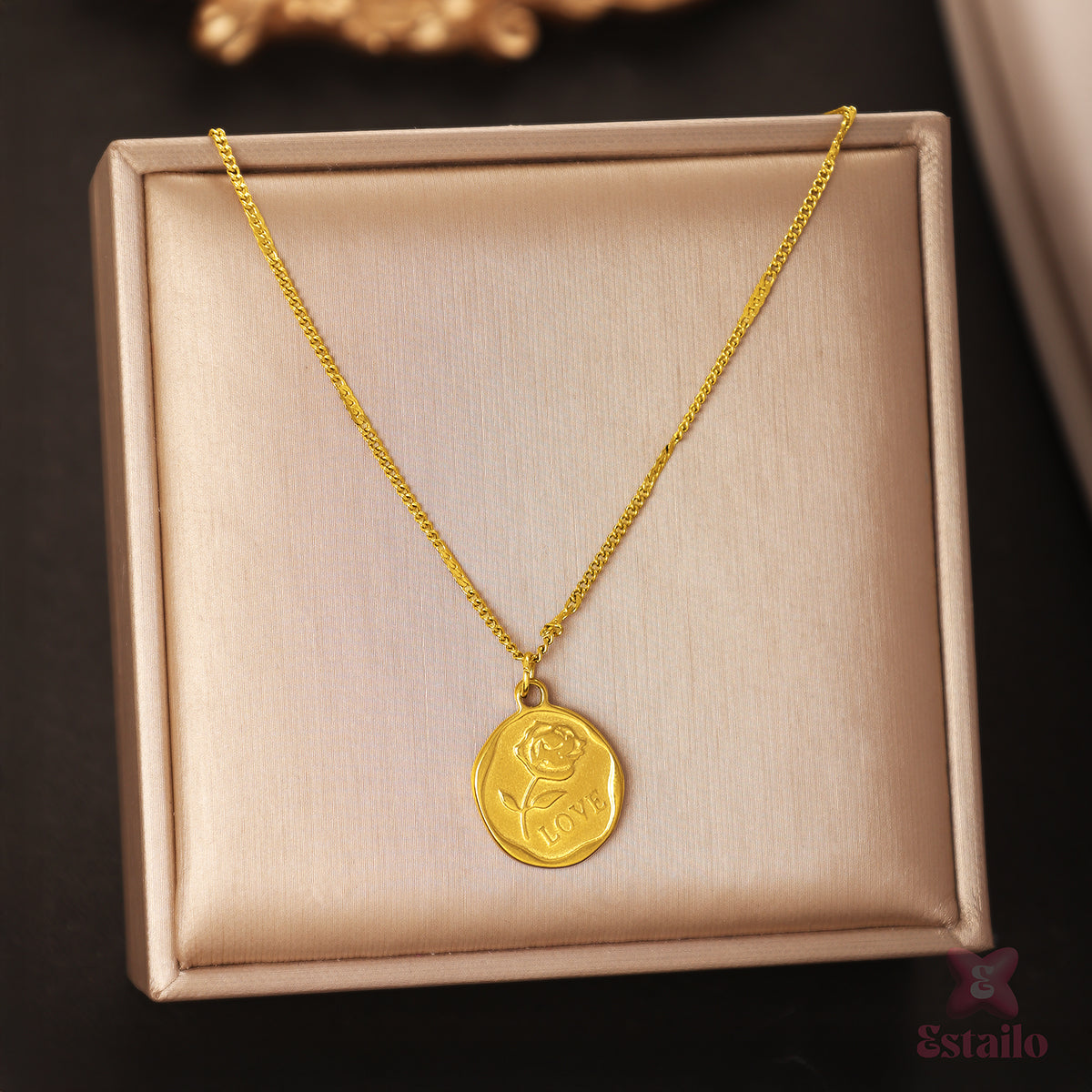 Love's Golden Seal Necklace