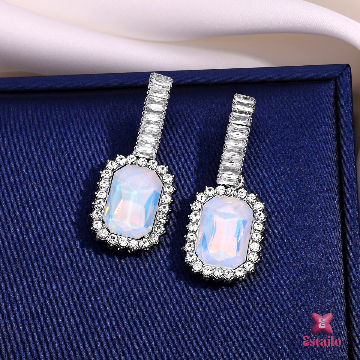 Sparkling Dangler Earring