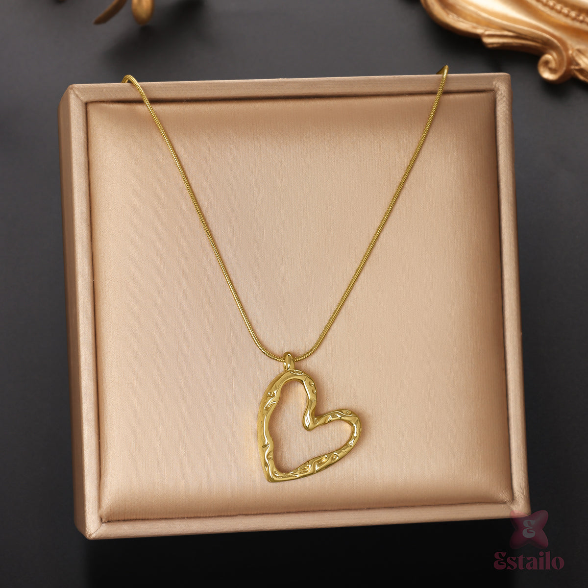 Sculpted Heart Keepsake Necklace