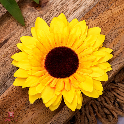 Sunshine Petal Hair Clip