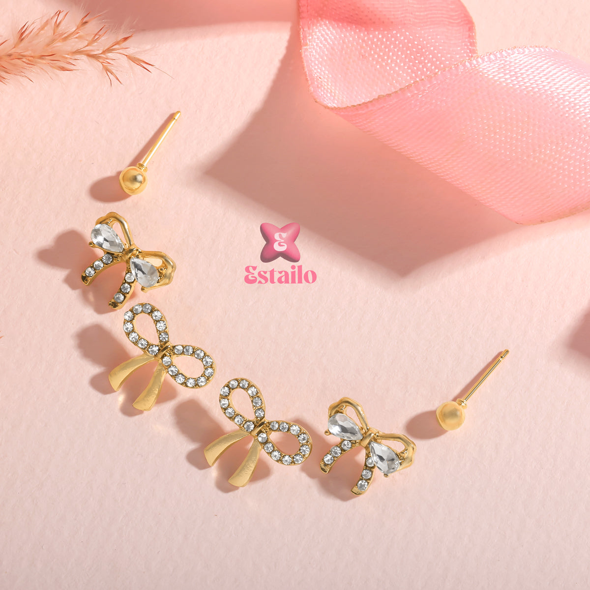 Ribbon Sparkle Studs Earrings