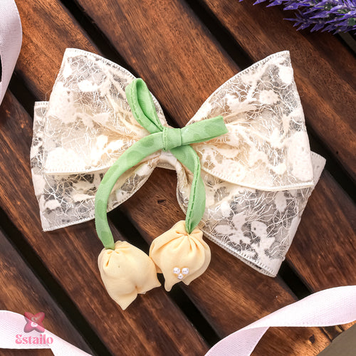 Lily & Lace Hair Pin