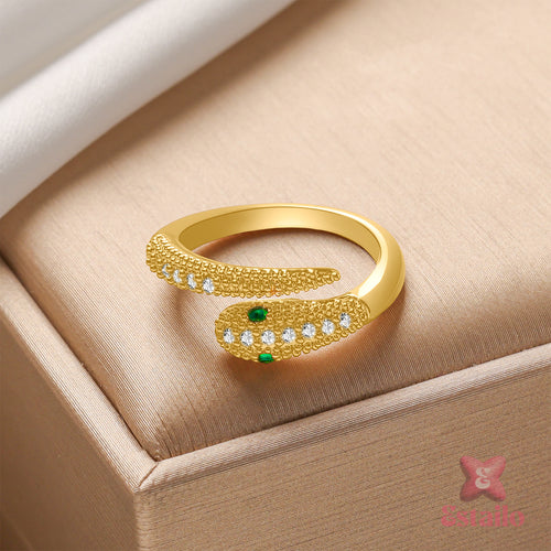 Emerald Serpent Ring