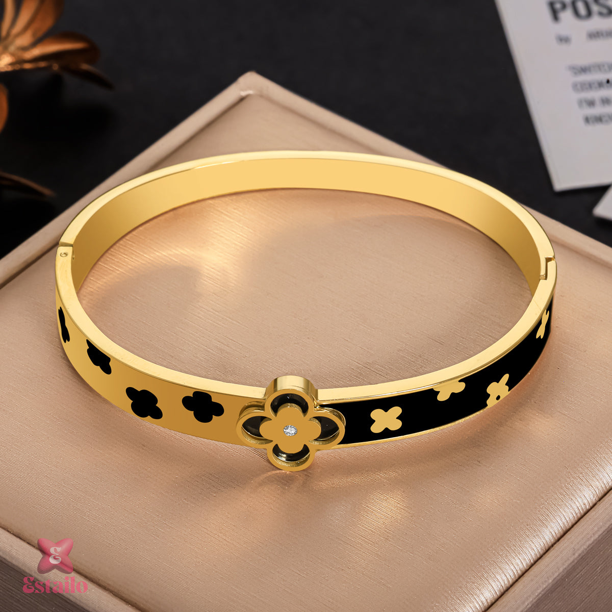 Black & Gold Clover Bracelet