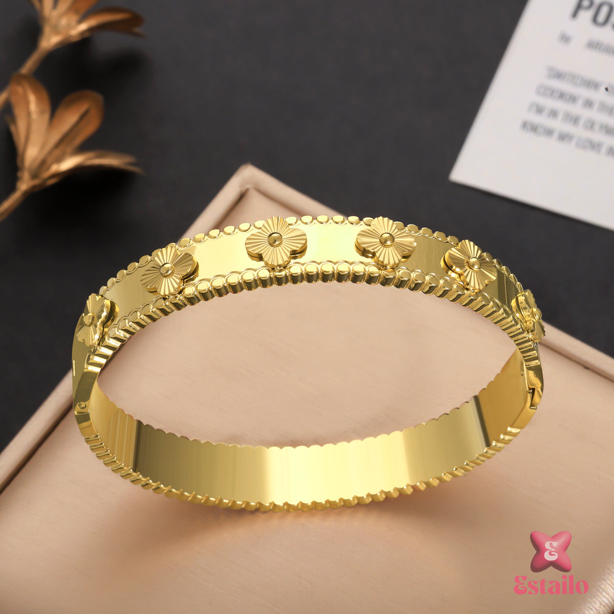 Glimmering Grove Bracelet