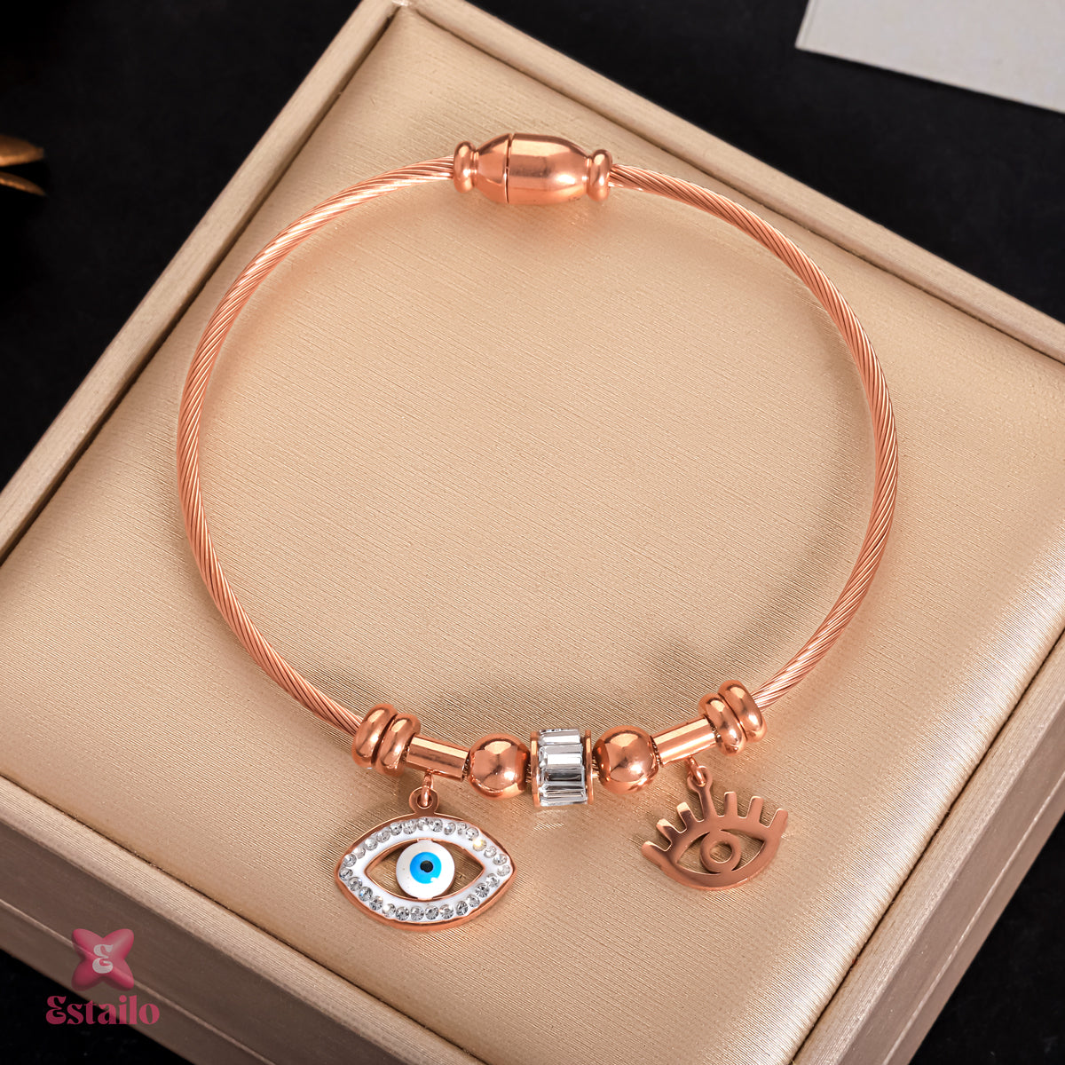 Rose Gaze Bracelet