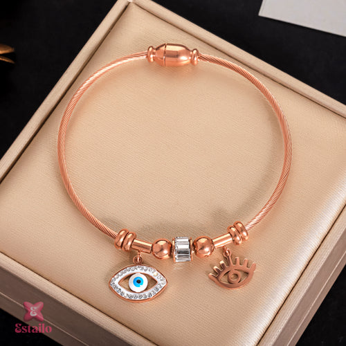 Rose Gaze Bracelet