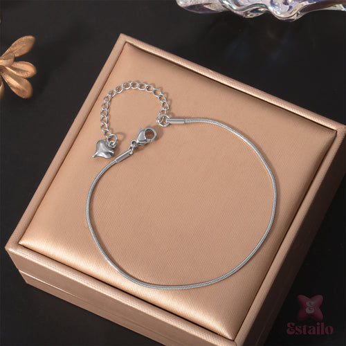 Sleek Mercury Chain Anklet