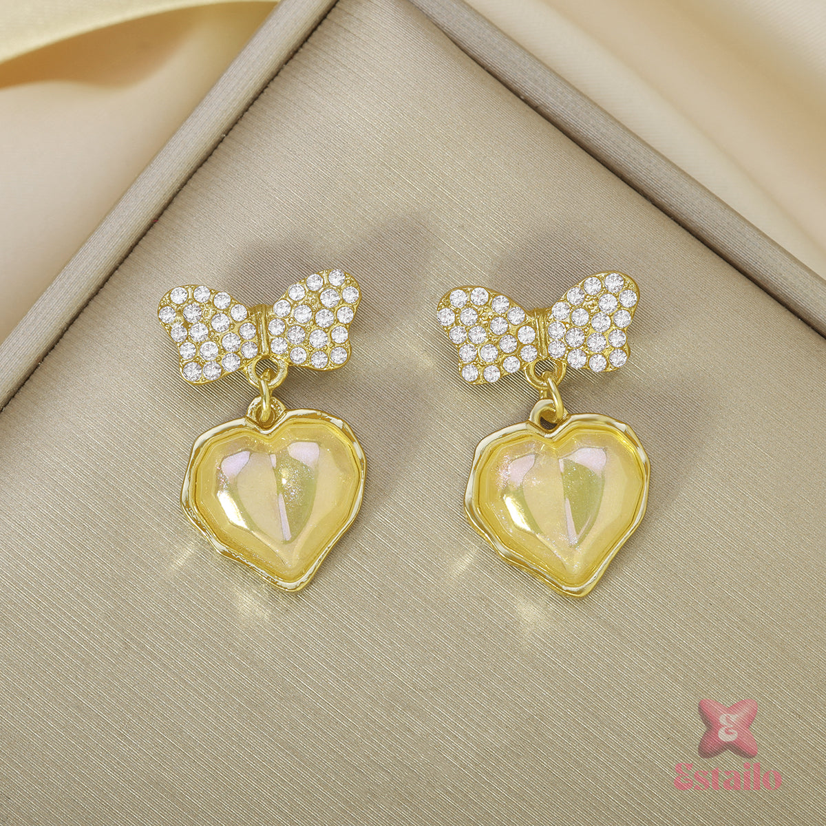 HeartGlow Pearl studs