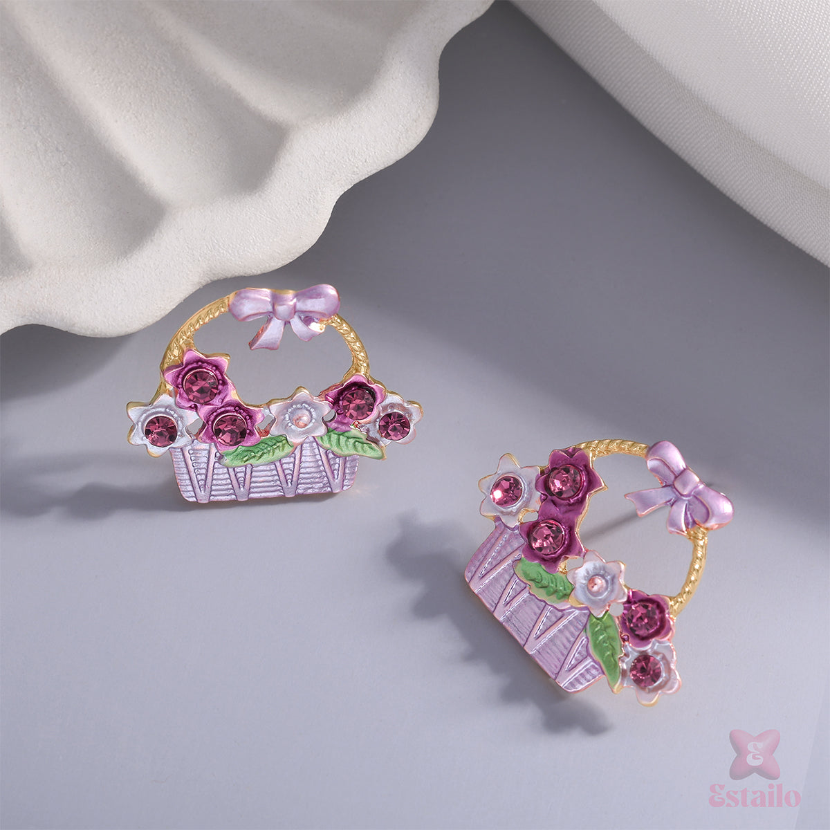 Petite Bow Basket Earring
