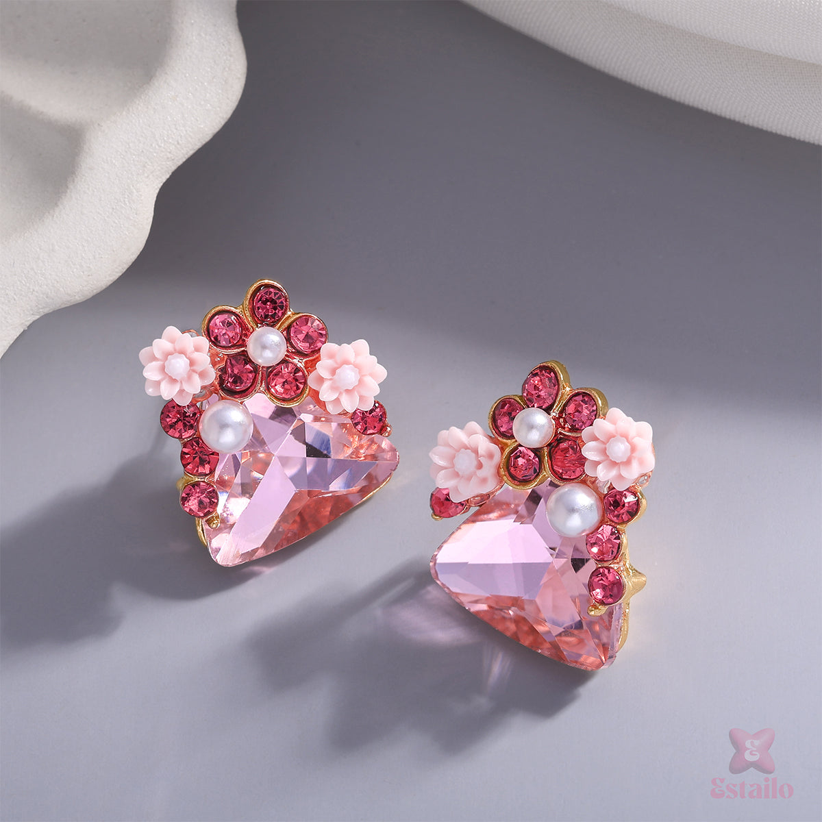Sorceress Pearl Studs Earring