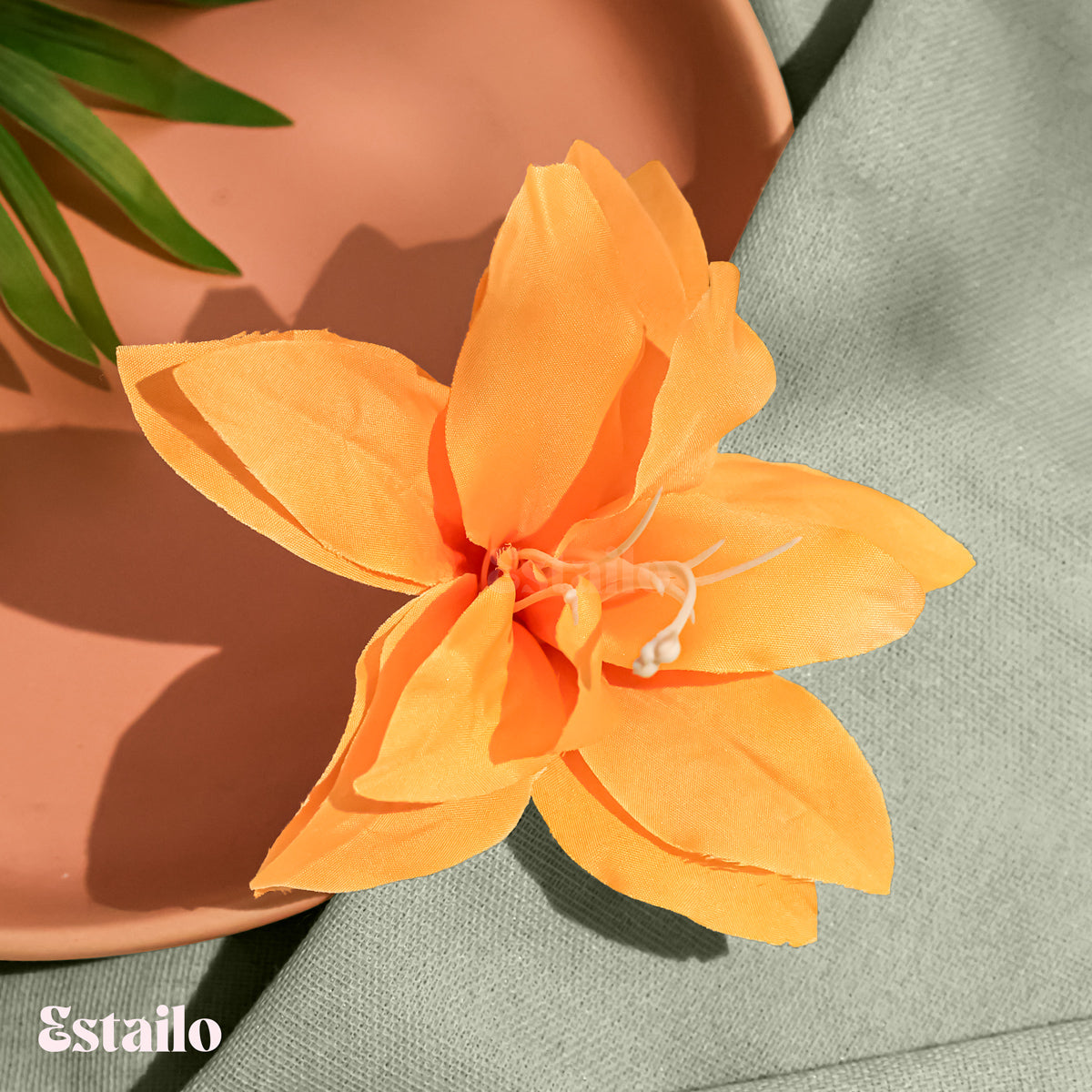 Lily Hair Clip