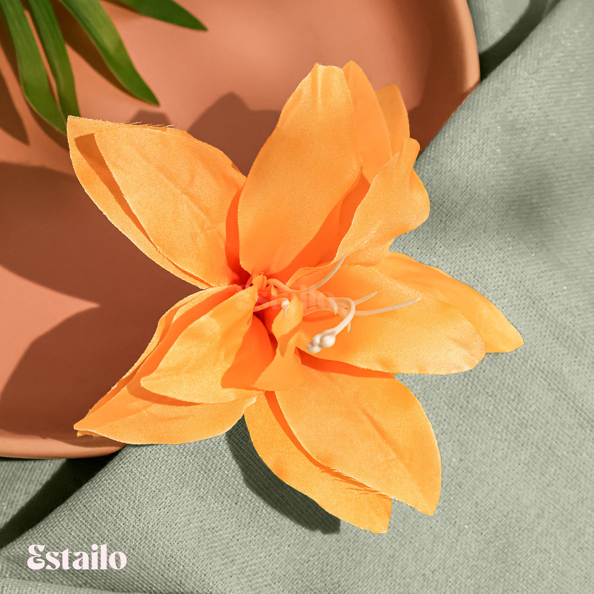 Lily Hair Clip