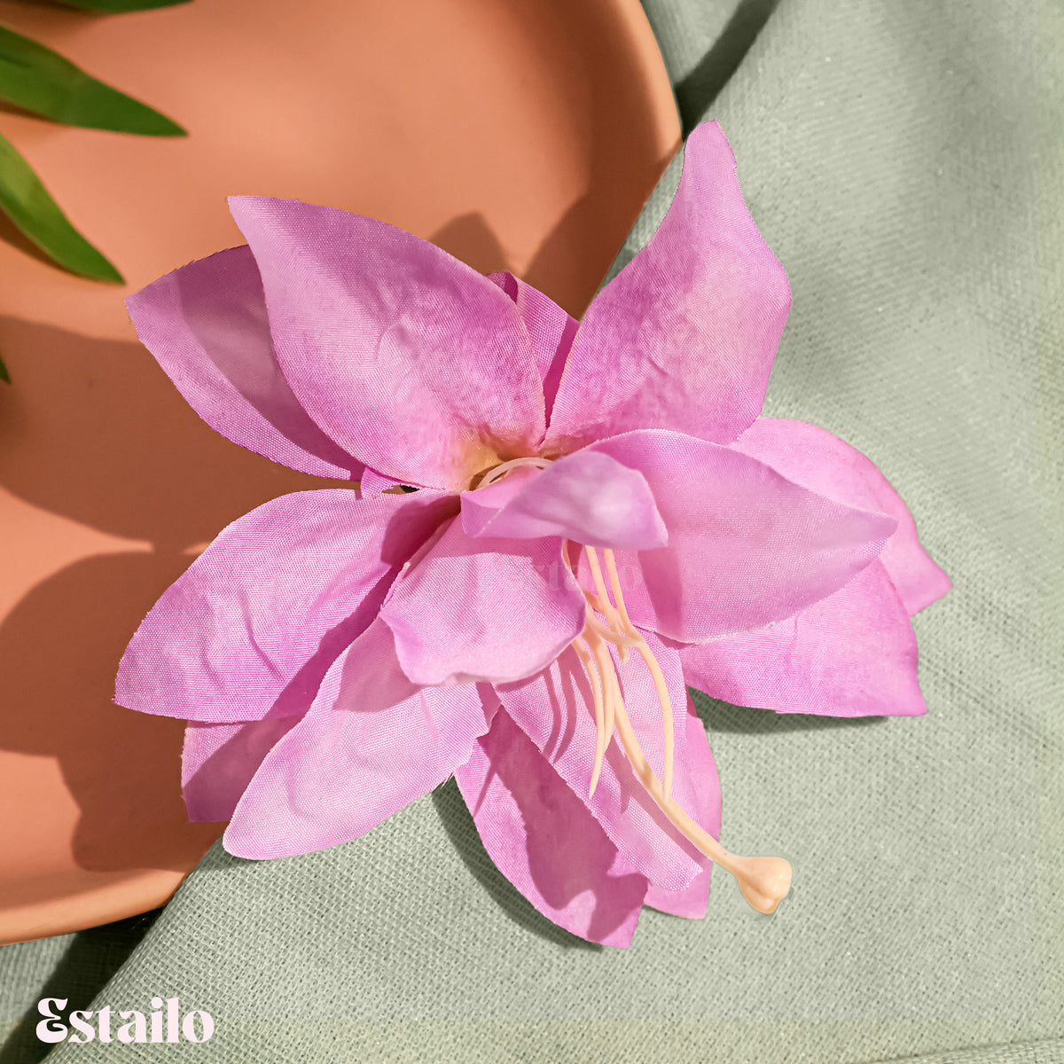 Lily Hair Clip