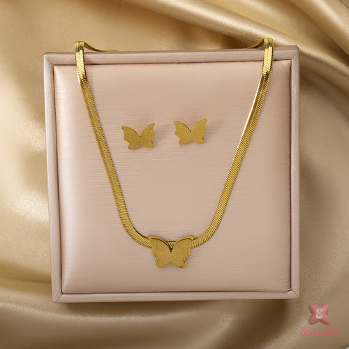 Angelcore Wings Necklace