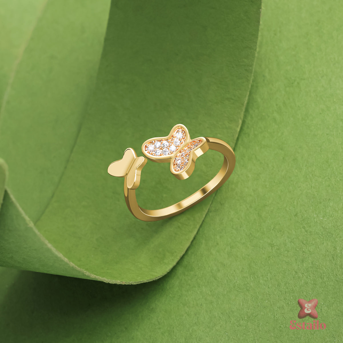 Golden Glimmering Wings Ring