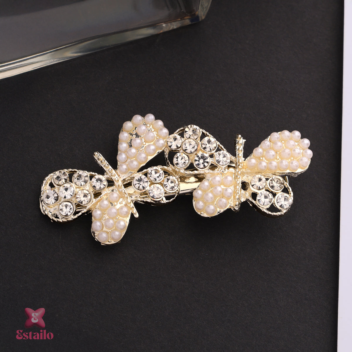 Sparkling Pearl Butterfly Clip