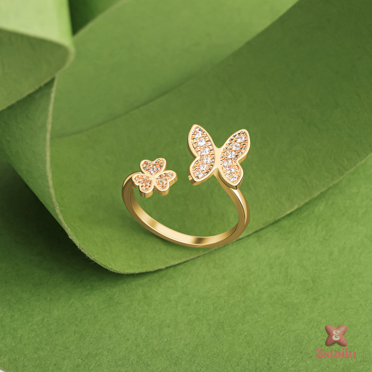 Glimmer wing Ring