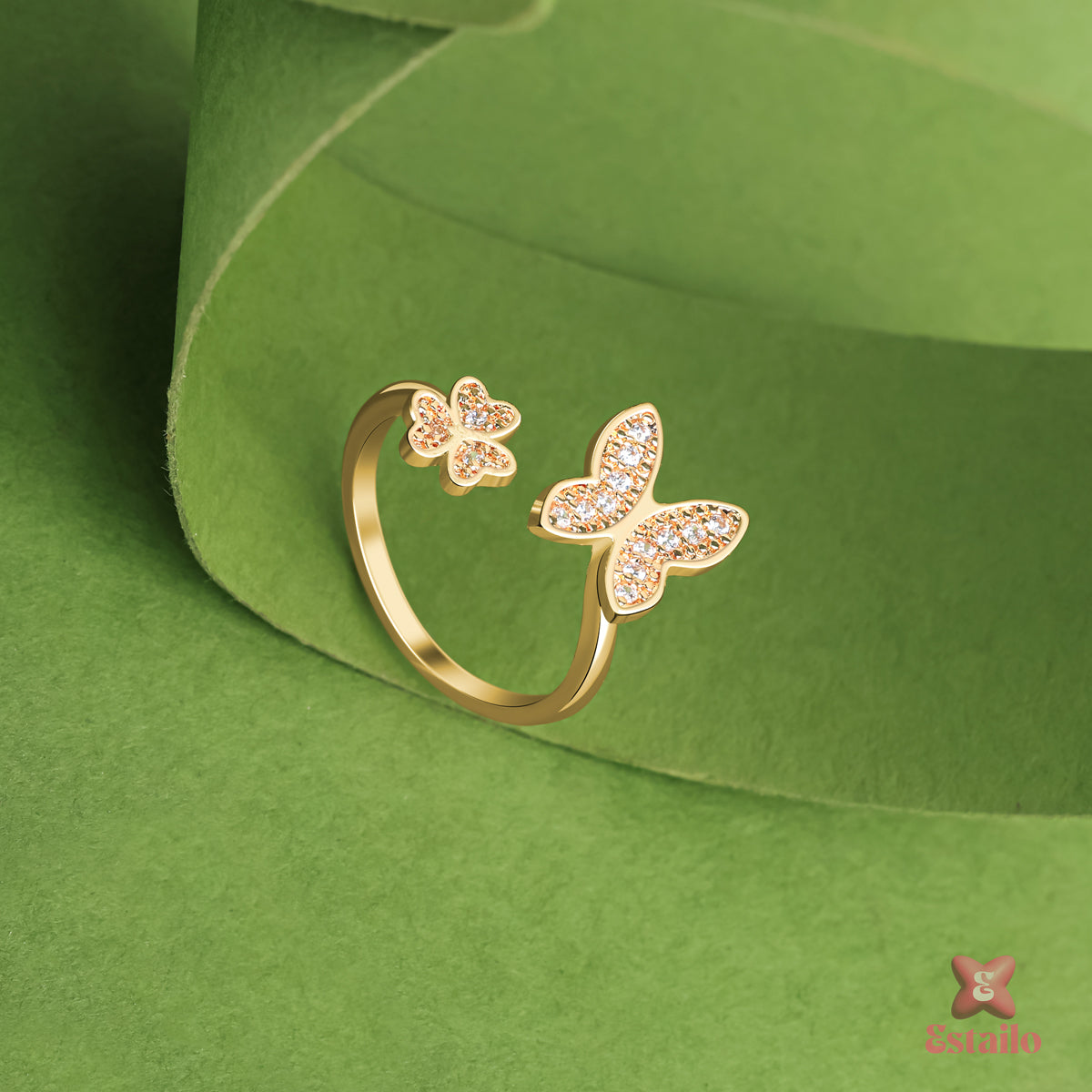 Glimmer wing Ring