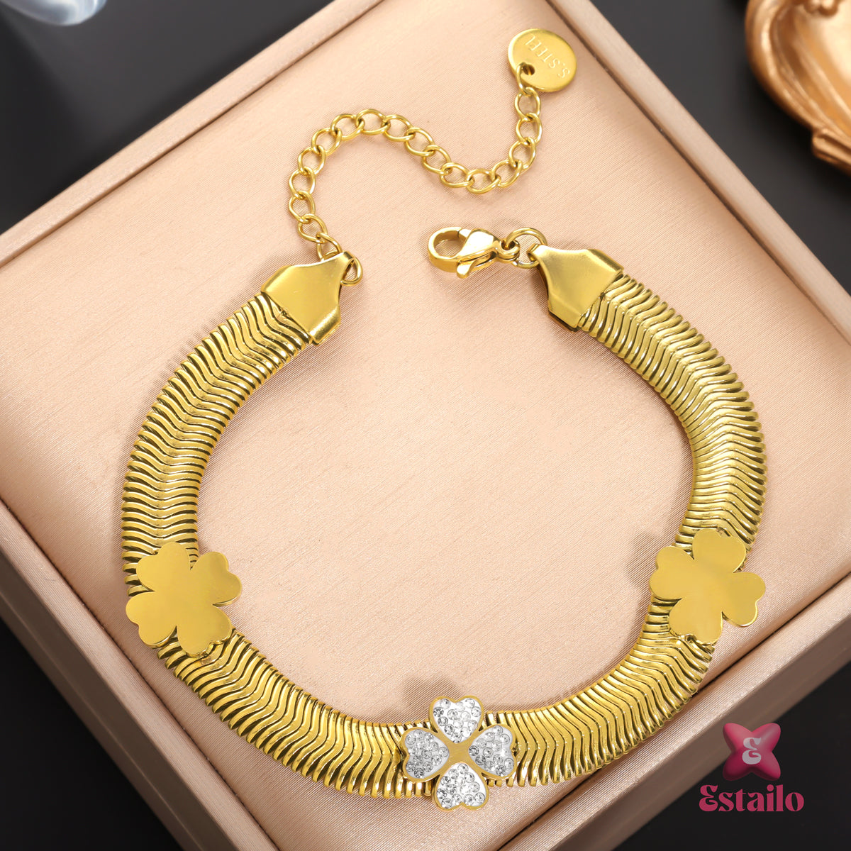 Serpentine Clover Bracelet