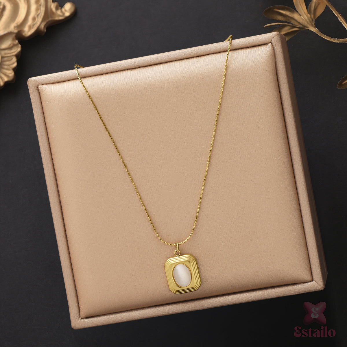 Chic Horizon Necklace