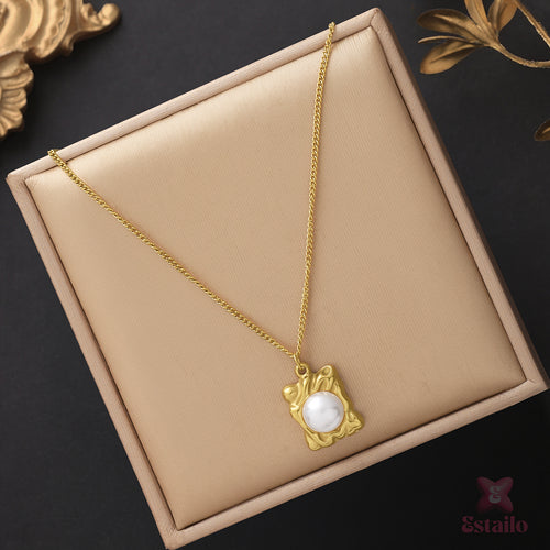Square Pearl Necklace