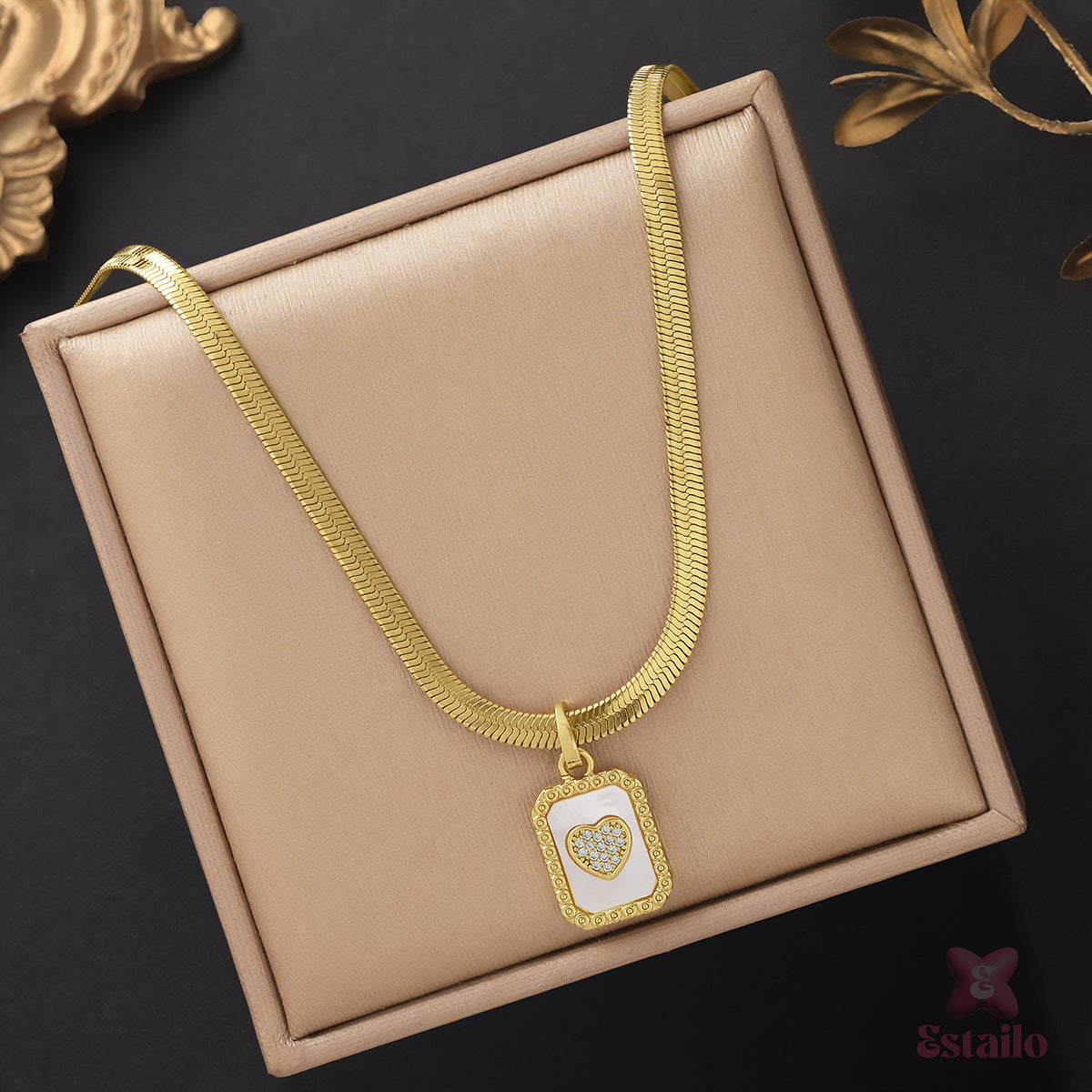 Golden Love Bloom Necklace