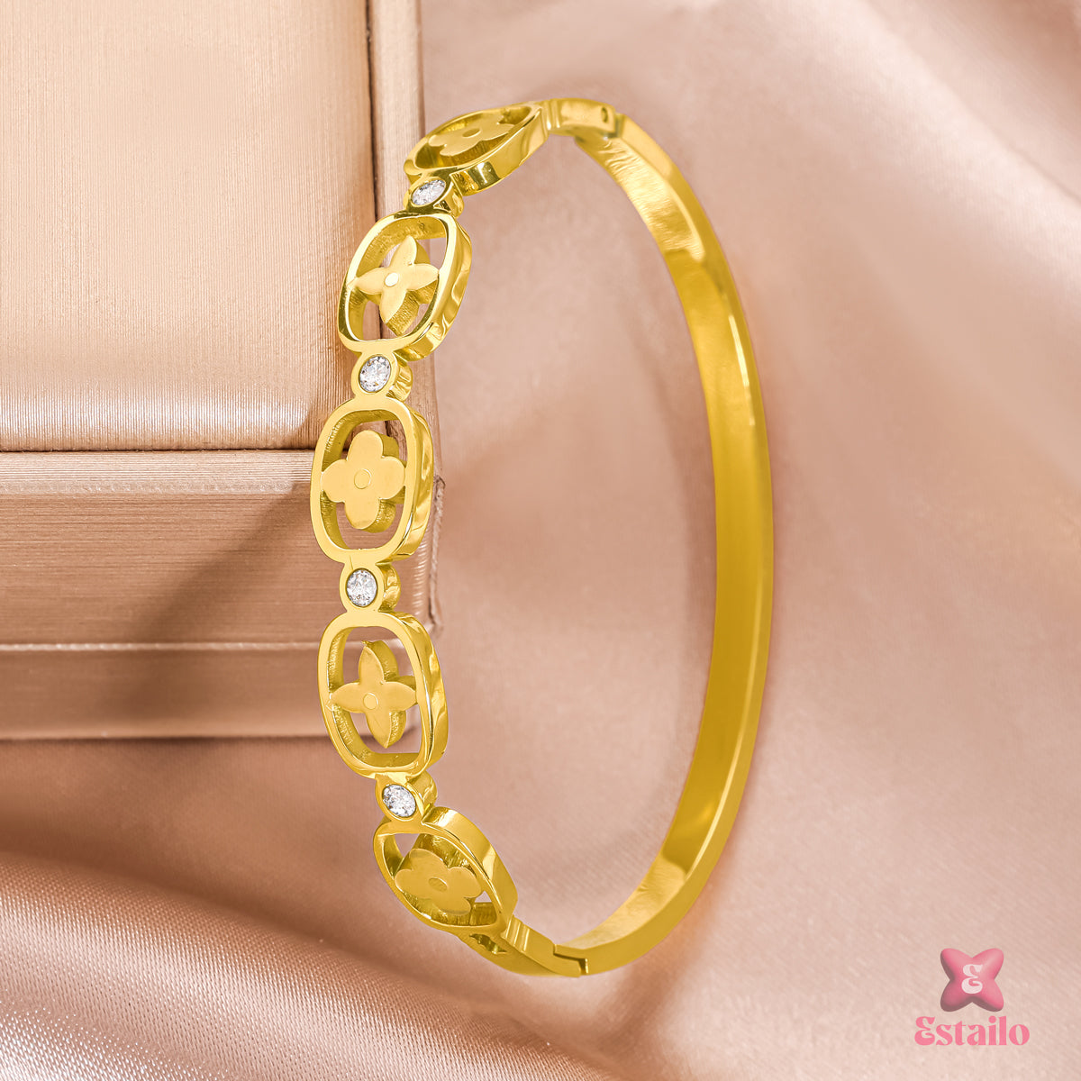Clover & Crystal Bracelet