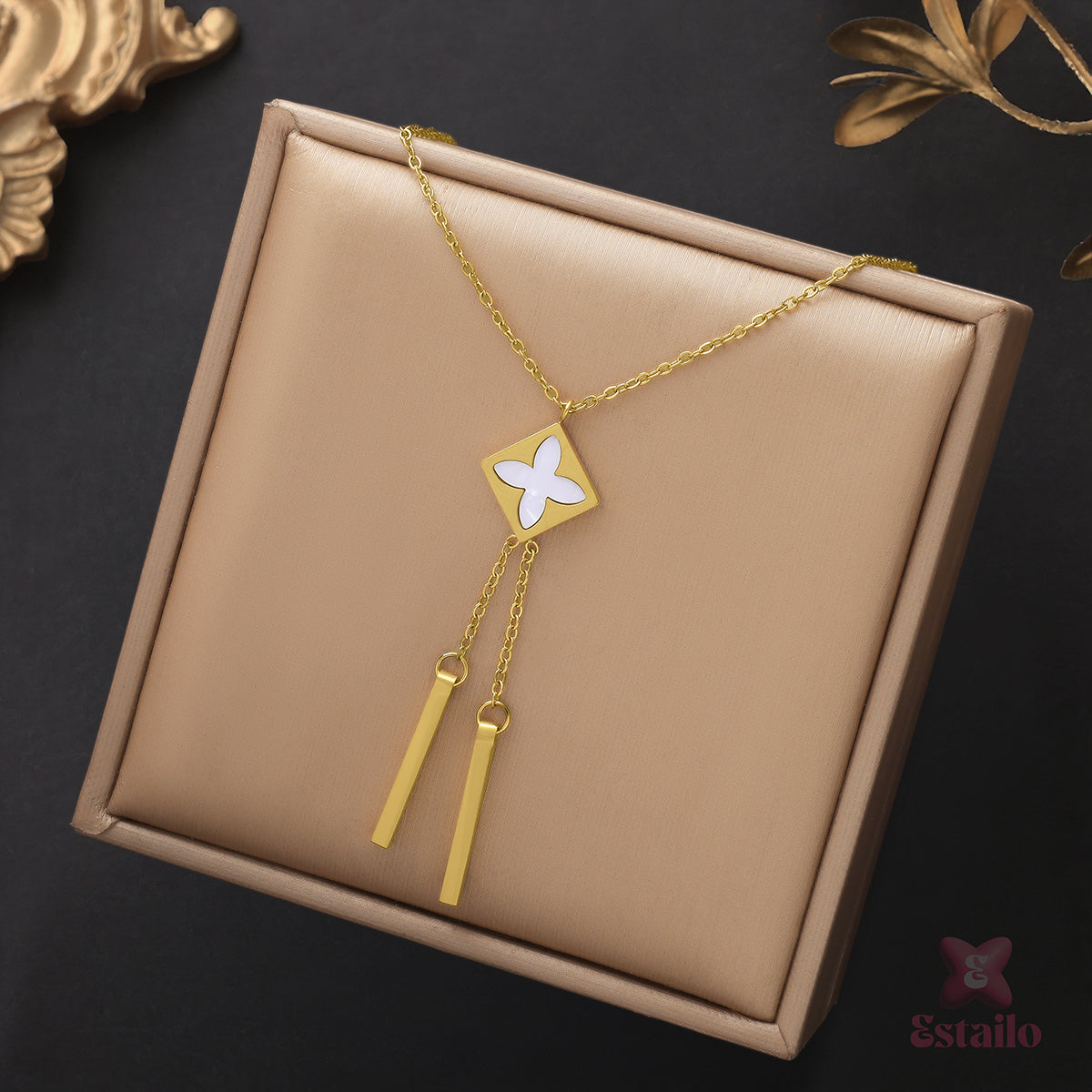 Breezy Charm Necklace