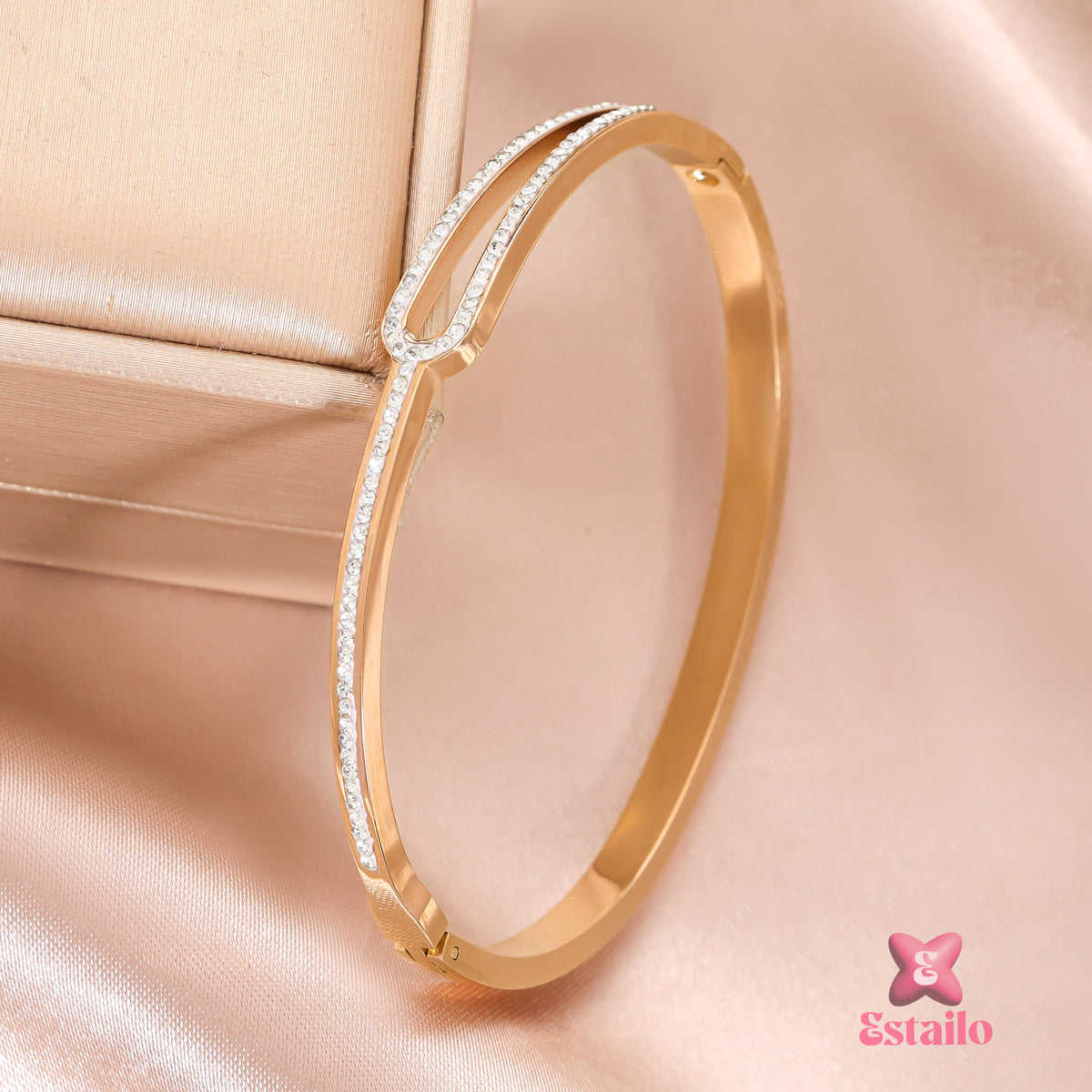Gilded Sparkle Cuff bracelet