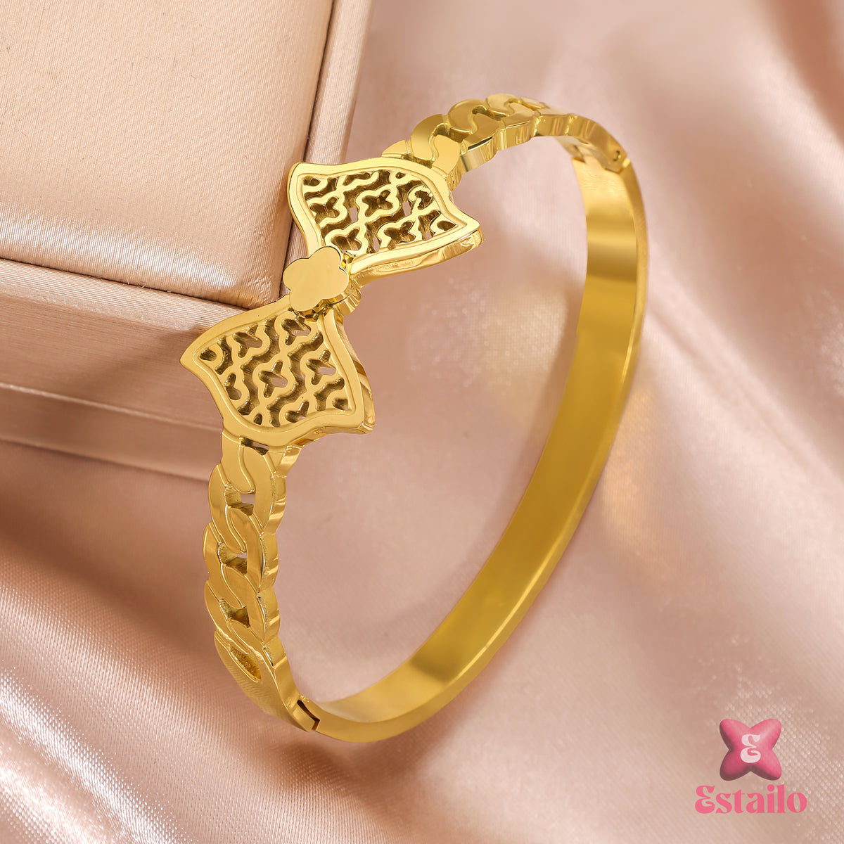 Ribbon Link Bracelet