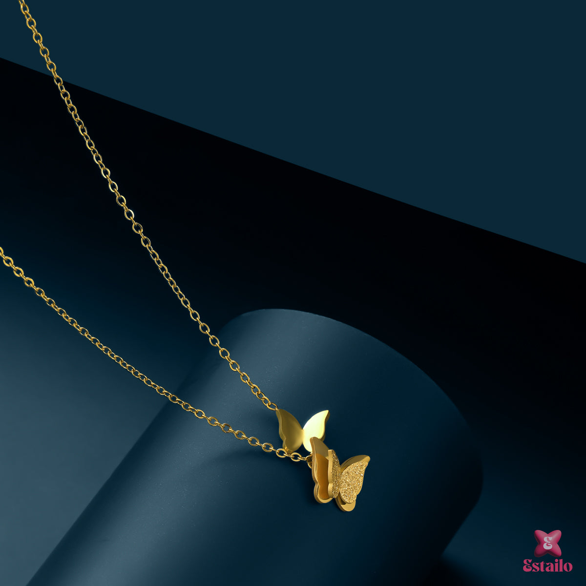 Social Butterfly Neckpiece